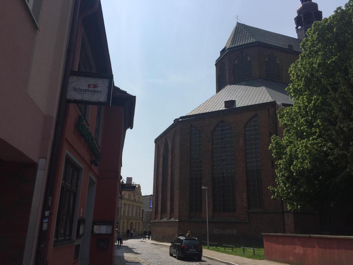 Norddeutscher Hof Stralsund Luaran gambar